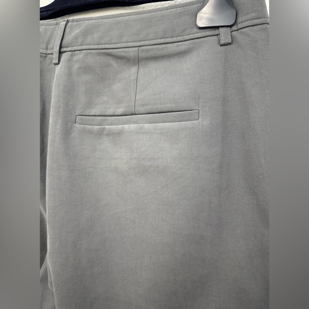 EUC Louis Vuitton Relaxed Cargo Pant in Grey - Picture 10 of 17